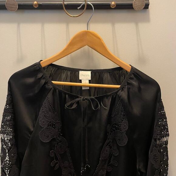 Chico’s Black Embroidered Boho Blouse | M/L (Sz 1) | Johnny Was Inspired NWOT - Picture 4 of 10